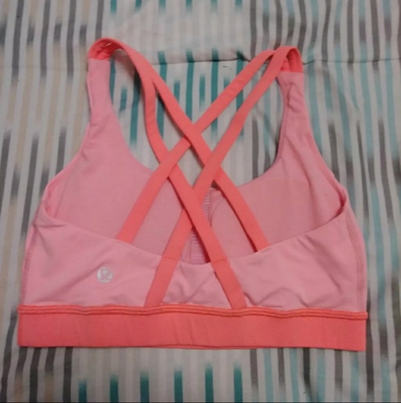 lululemon athletica Tops - Lululemon sports bra size 4 lululemon athletica Tops - Lululemon sports bra size 4